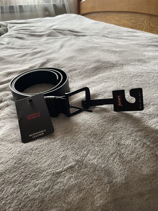 Чоловічий чорний шкіряний ремінь Levi’s 38019;0153