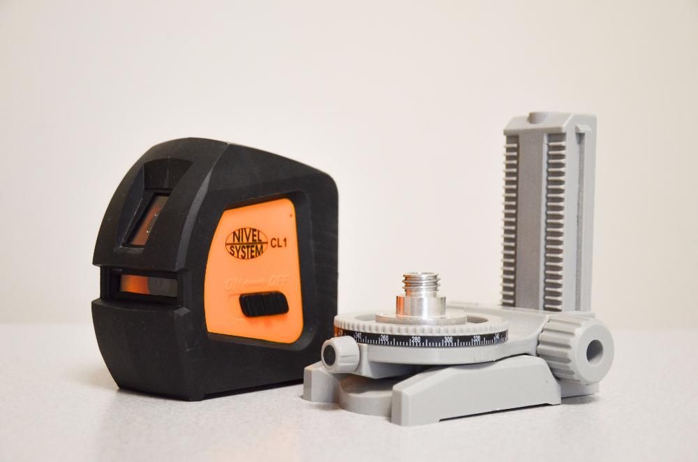 Лазерный нивелир NIVEL SYSTEM CL1