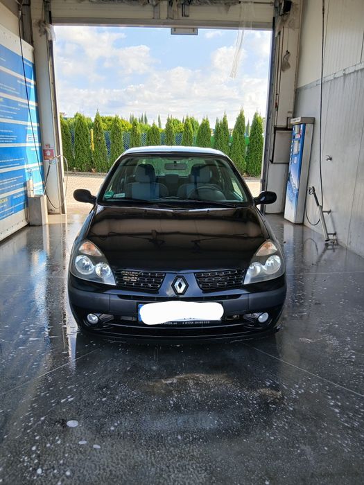 Sprzedam Clio 1,2 GAZ 2003