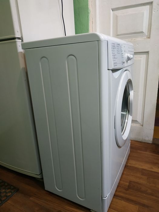 Indesit 5кг,1000об.