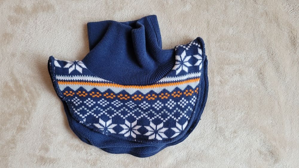 Szalik chłopięcy z golfem, półgolf nieużywany