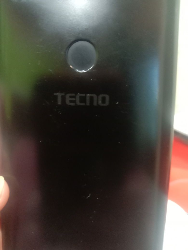 Продам телефон Tecno