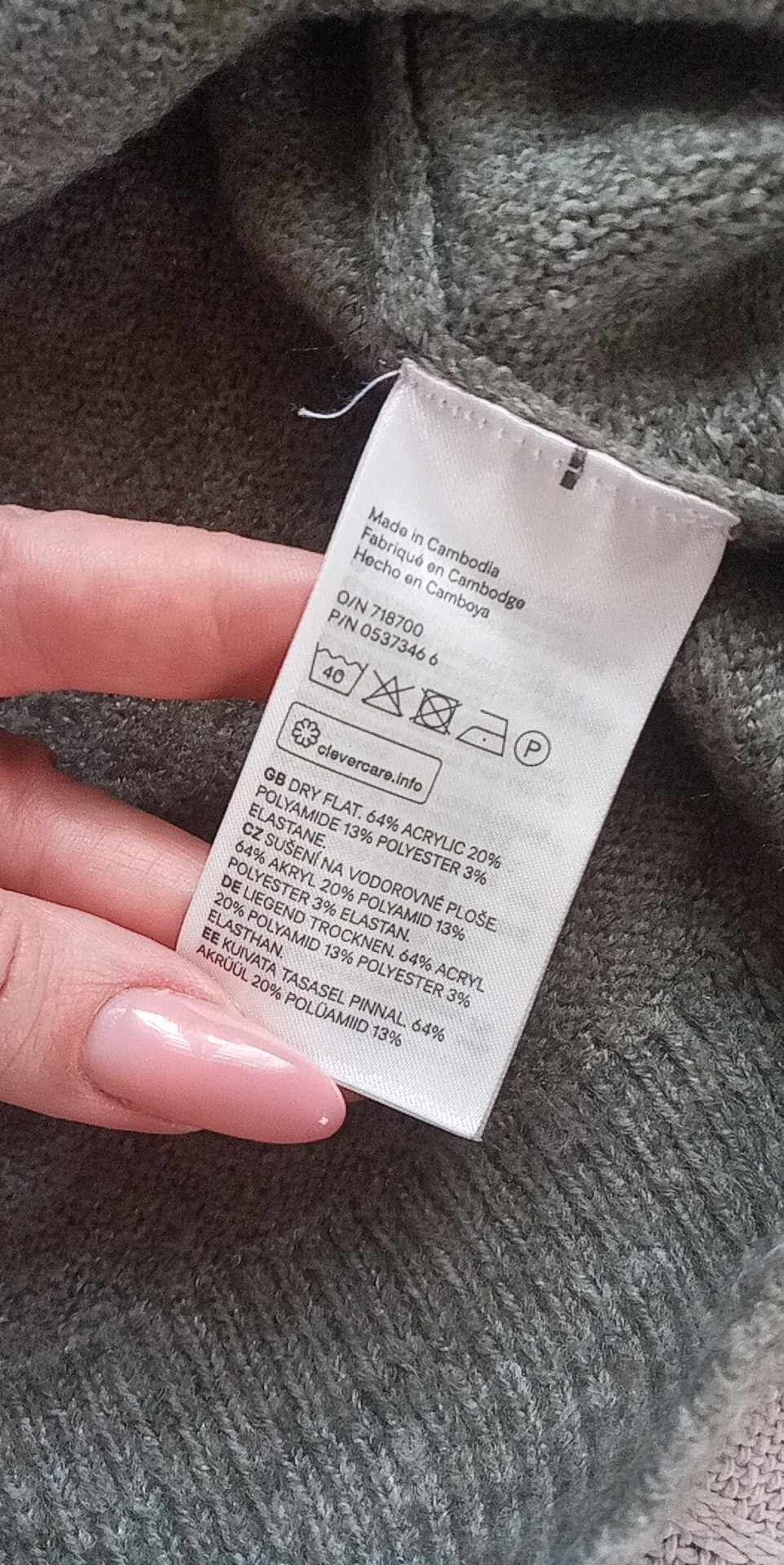 Sweterek luźny H&M na wiosnę kolor przydymiona zieleń rozmiar M