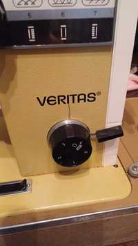 Швейная машинка Veritas.