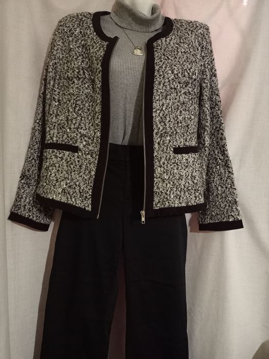 Жіночій жакет,піджак