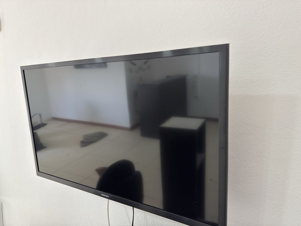 TV SAMSUNG ue32n4005aw (LED - 32'' - 81 cm - Smart TV)