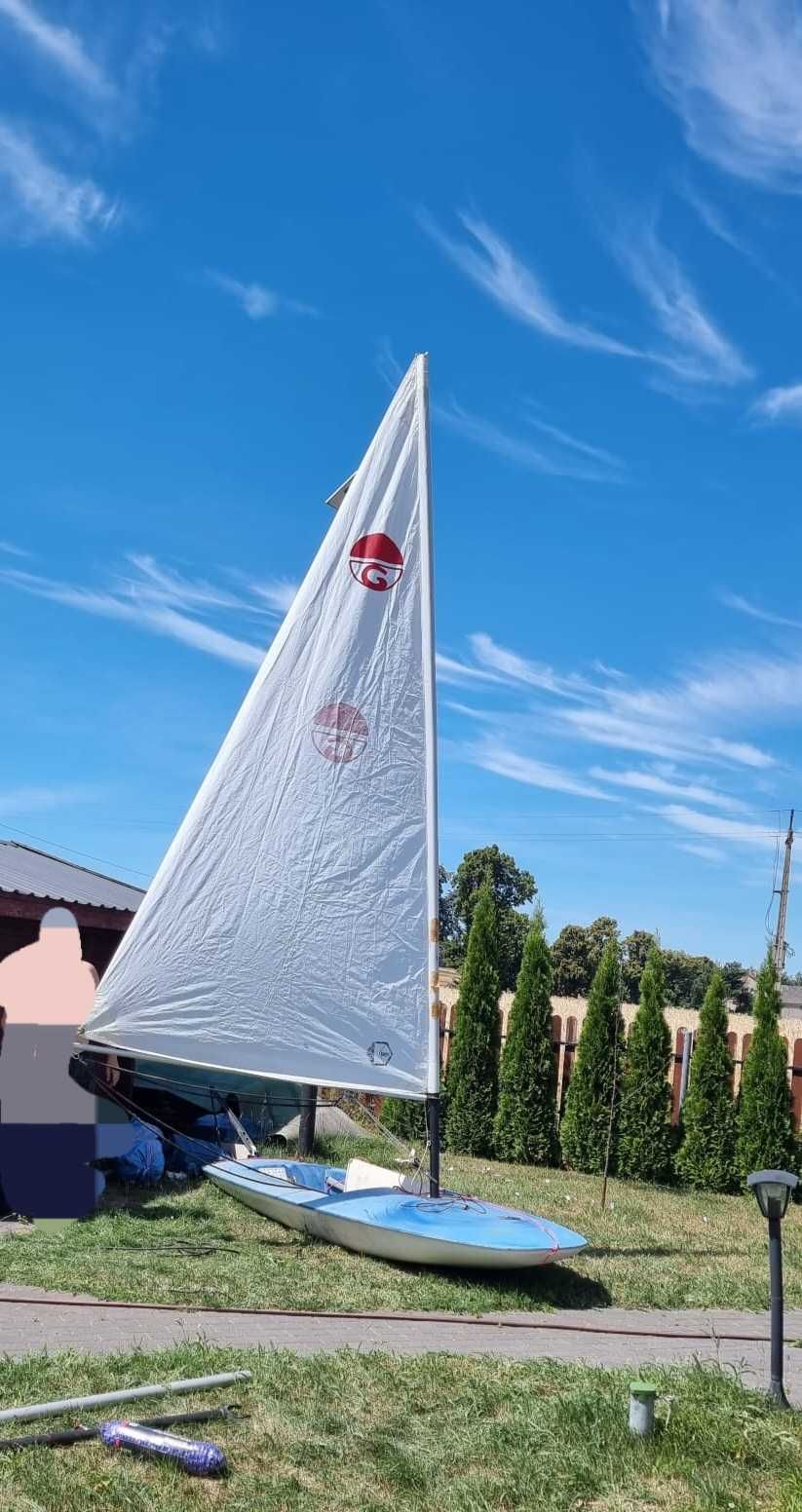 Żaglówka  dł. 340 cm