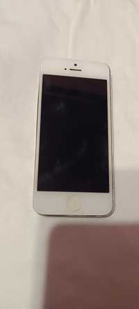 Продам телефон iPhone 5