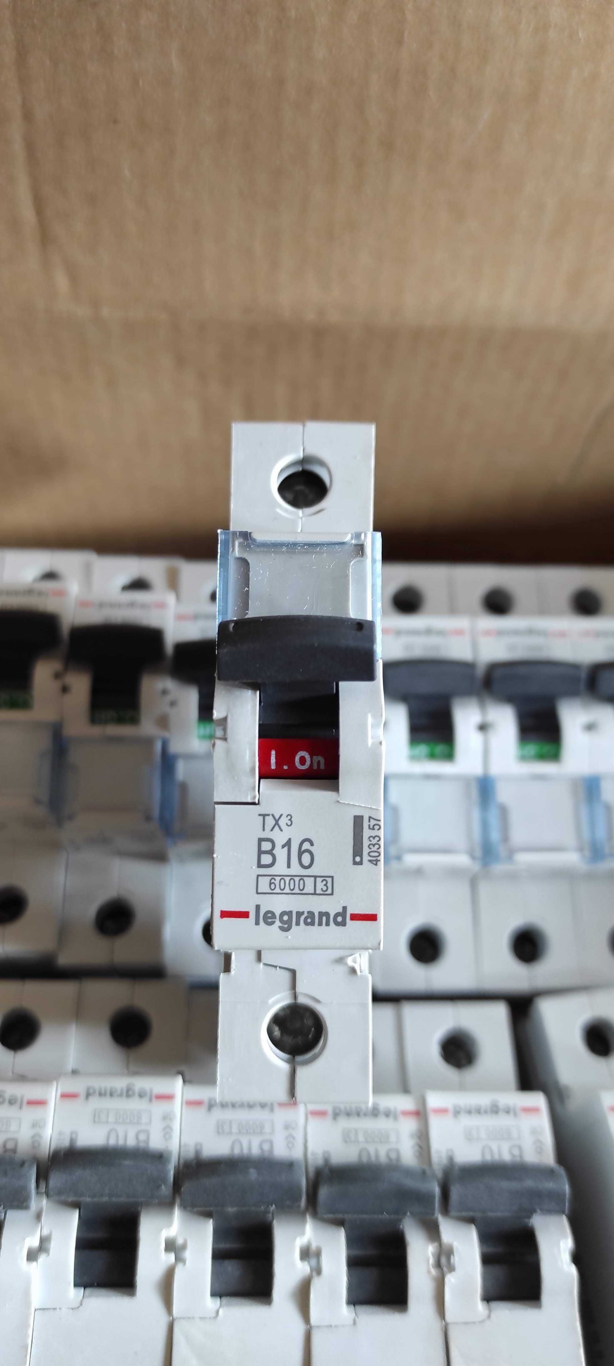 Wyłącznik nadprądowy TX3 S 301 B16A 403357 Legrand