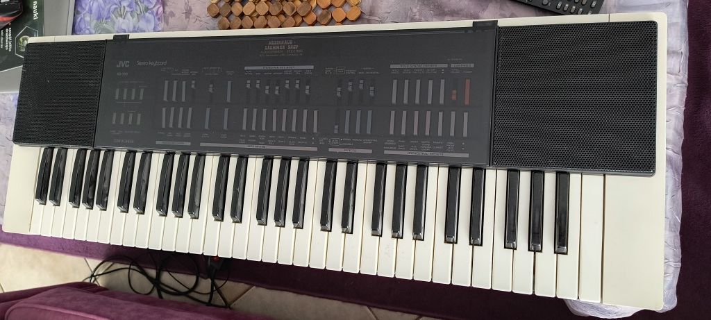 Keyboard JVC KB-700