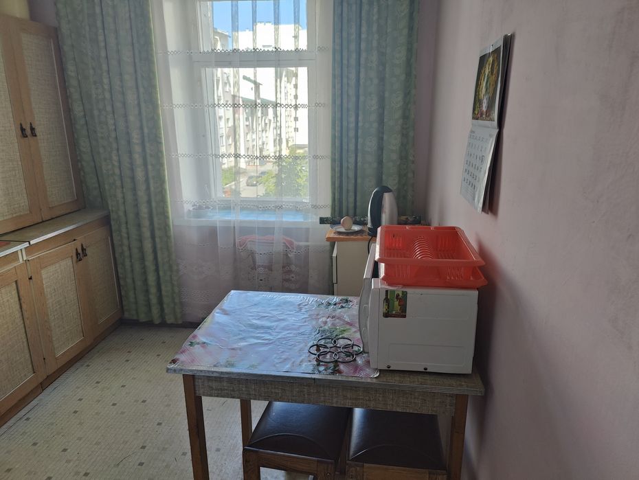 Задаю кімнату в квартирі для 1 хлопця пр. Чорновола (Арсен)