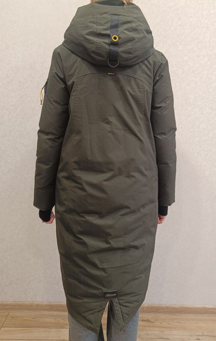 Продам куртку зимнюю ...в хорошем состоянии ...