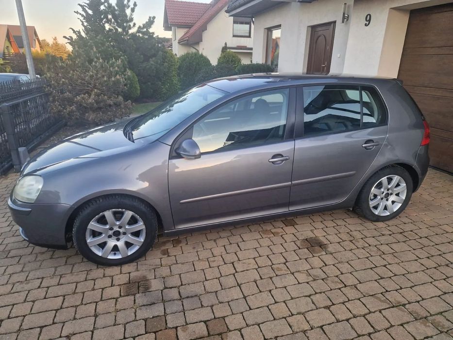 Volkswagen Golf Volkswagen Golf V 1.6 benzyna 2004 – zadbany
