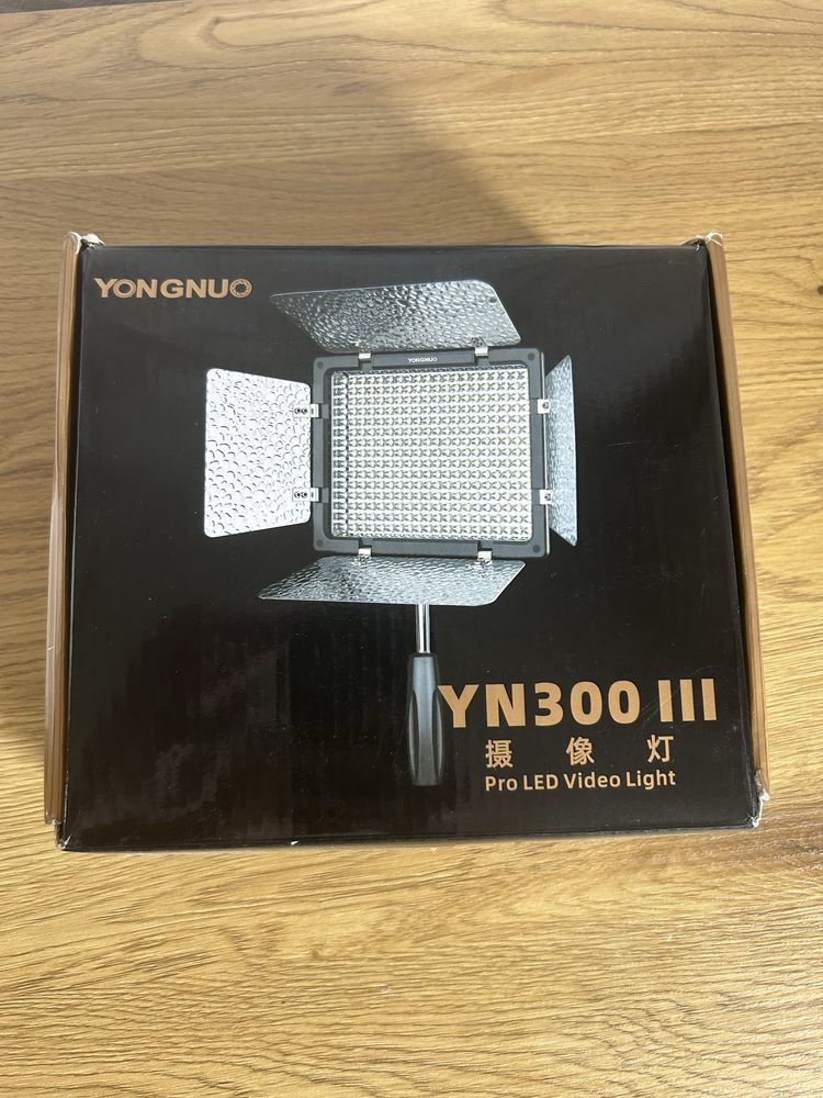 Lampa ledowa Yongnuo 300 III
