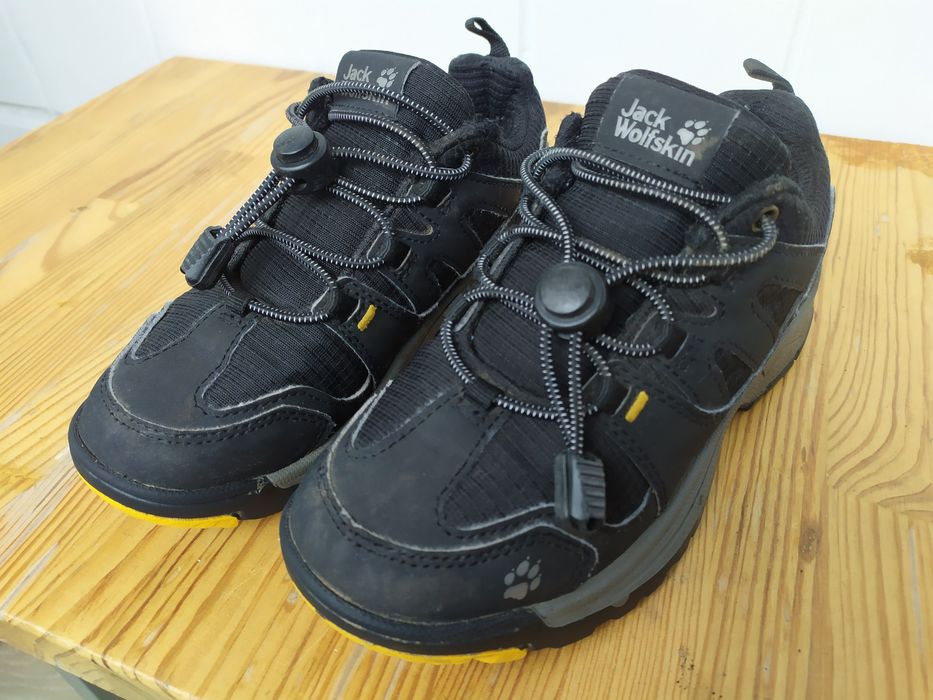 Кросівки  дитячі Jack Wolfskin 32 розмір.