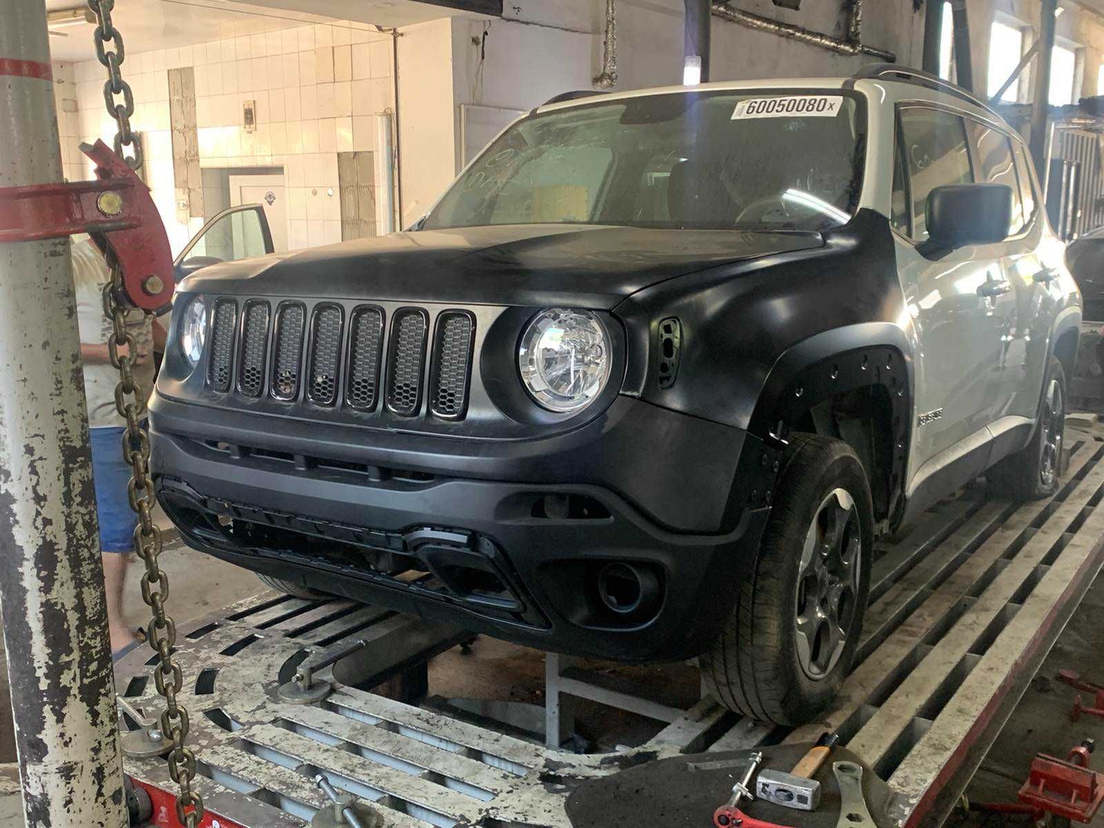 Фара Jeep Renegade  2015 2016 2017 2018 2019 2020 Джип Ренегат