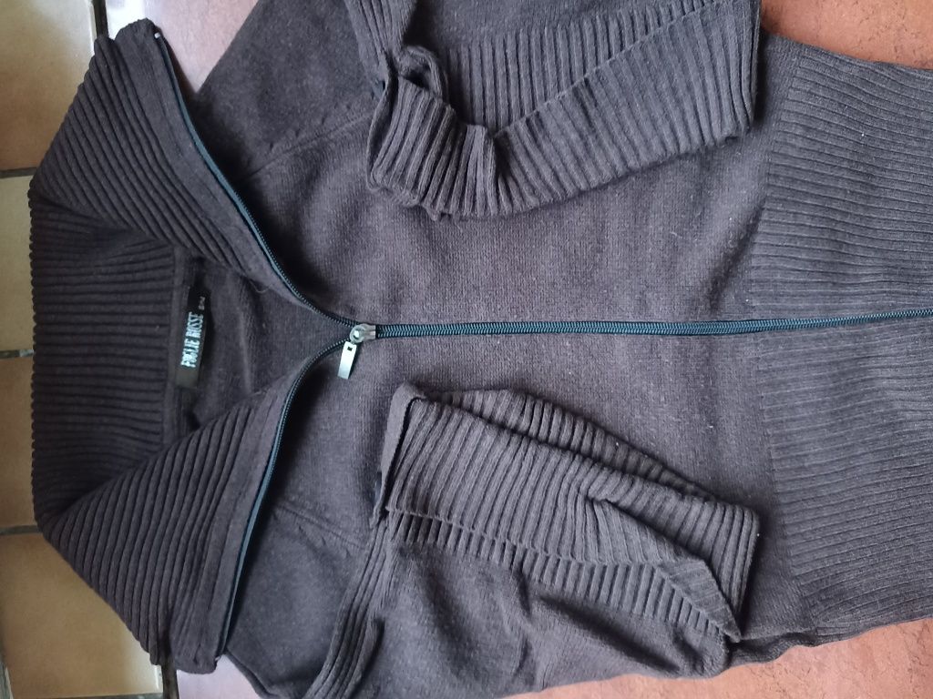 Brązowy sweter z krótkim rękawem, zamek, rozmiar S/M