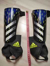 ochraniacze piłkarskie adidas GK3523 r. S czarny