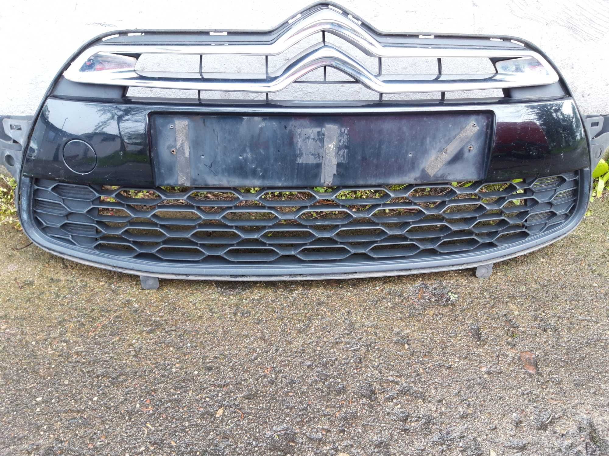 Citroen DS3 10-16 atrapa zderzaka grill chrom bardzo ladna