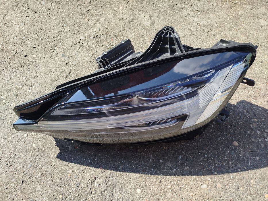 Volvo V60 S60 Lampa Full LED 21 Rok Prawa