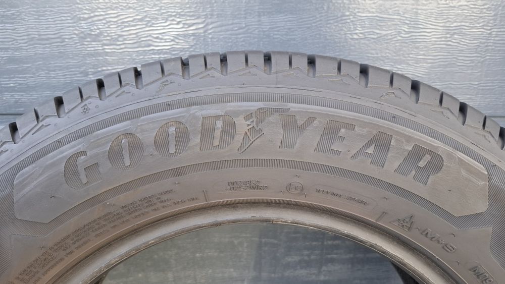 Goodyear 215/65 R16 C Vector 4Seasons 7.5 mm