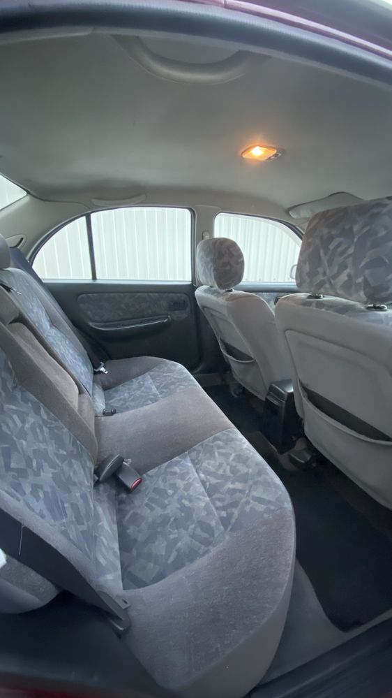 Nissan Almera vendo/troco