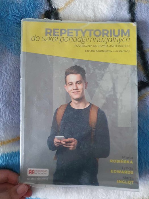 Repetytorium ponadgimnazjalne z j. ang. poziom podstawowy i rozszerzon