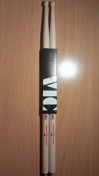 Baquetas Vic Firth 2B American Classic Hickory