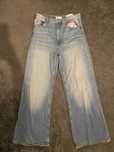 Sprzedaje spodnie jeansowe bershka