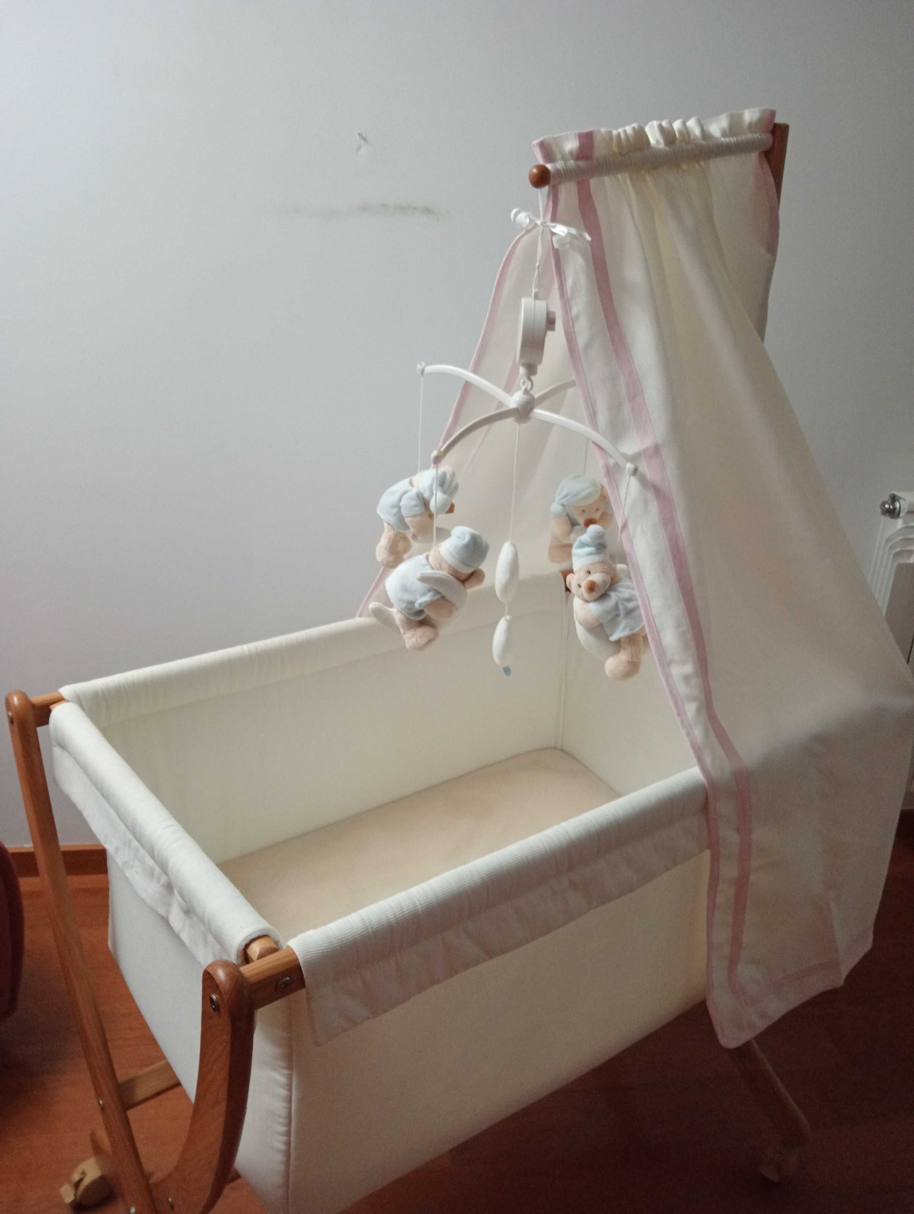 Berço bebe em ótimo estado