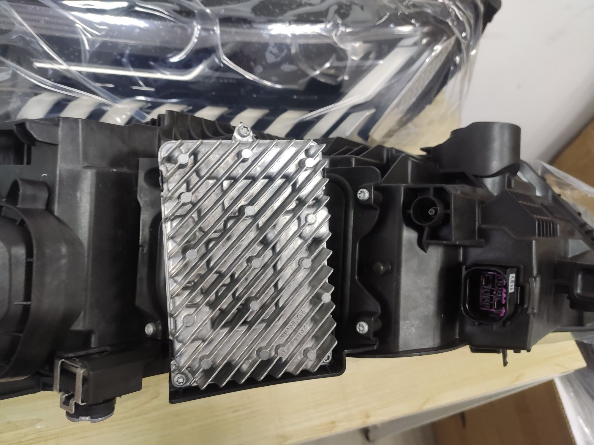 Фари Фара Audi Q7 Matrix Full Led ліва права ауді кю7