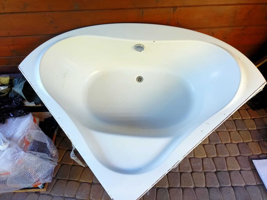 duża wanna z siedziskiem rozm  140cmx140cm