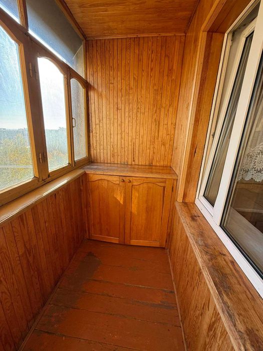 Продається затишна 1-кімнатна квартира на Озерні!