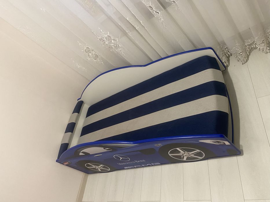 Продам ліжко-машинку, дитяче ліжко машина