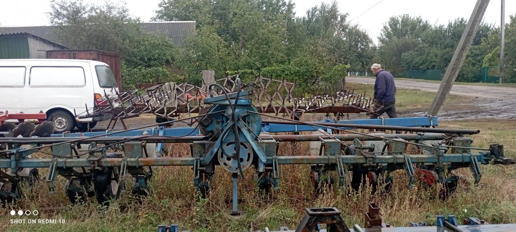 Продам сеялку в хорошем состоянии рабочем состояние
