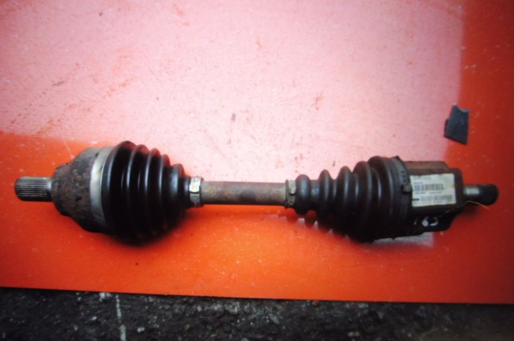 Półoś przód Lewa Volvo 2.5T 07r c30, .c70. t5