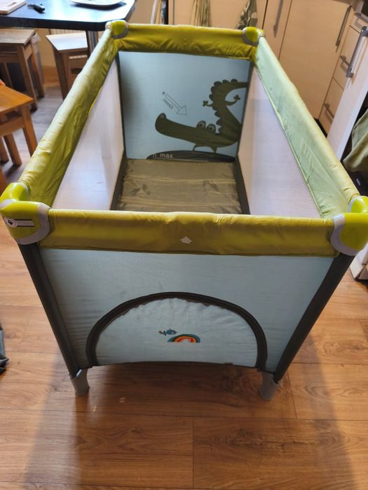 Łóżeczko turystyczne