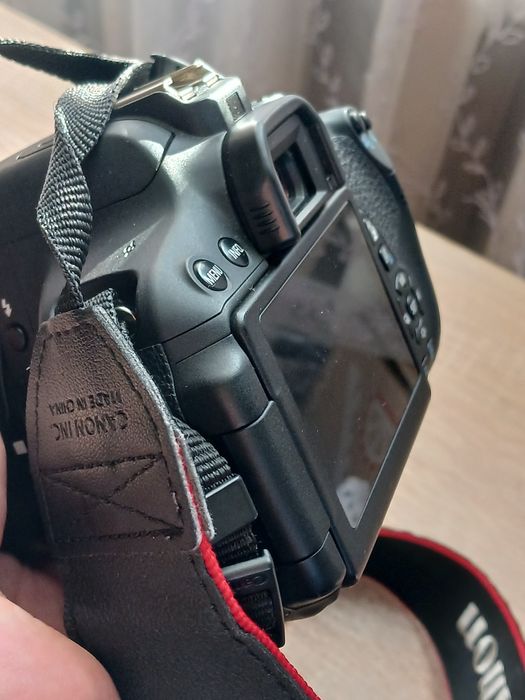Ідеальний для новачків Canon 700d