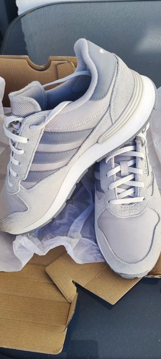 tenis adidas modelo jogger/treziod 2.0