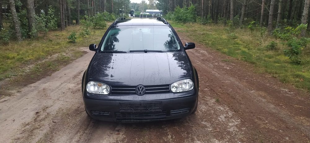 Sprzedam VW Golf 2004r. 1.6 Benzyna z Niemiec