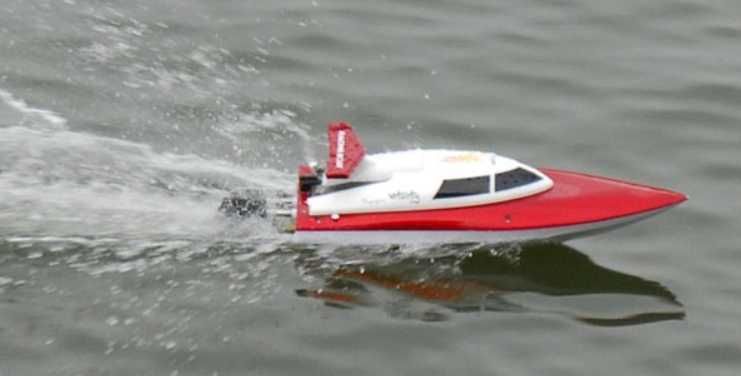Катер на радиоуправлении Fei Lun FT007 Racing Boat