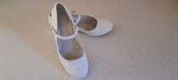 Białe buciki, dziewczęce pantofelki Graceland r. 32