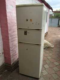 Холодильник з новим компресором