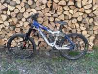 Kona stinky dh 66 marzocchi avid fox