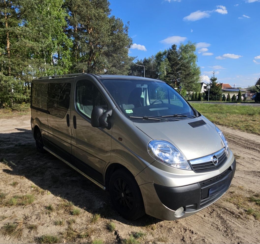 Opel Vivaro 6 osobowy