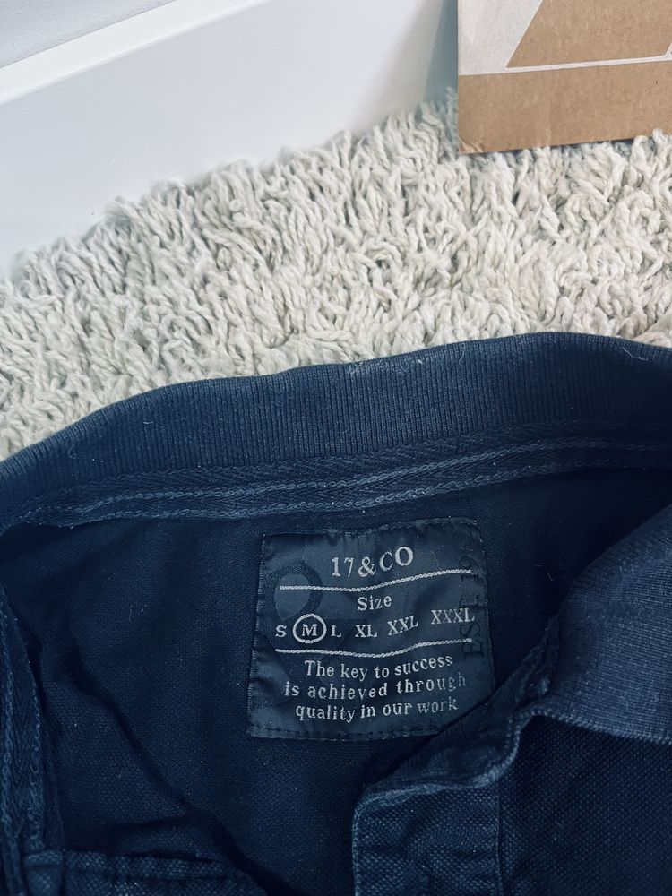 Meski t-shirt basic z kolnierzykiem typy polo rozm M basic elegancka