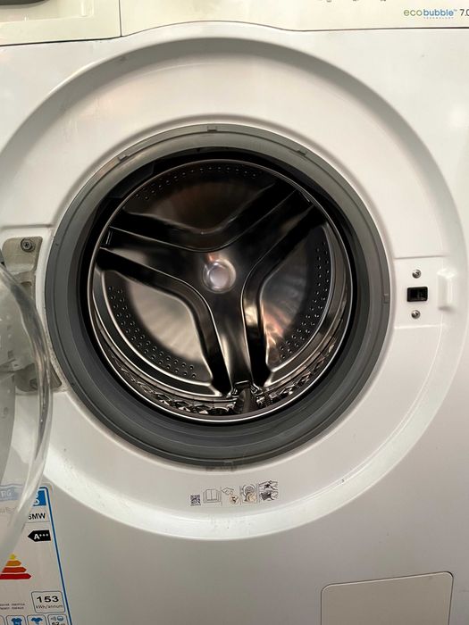 Máquina de lavar roupa Samsung Eco Bubble 7Kg WW70J5333MW