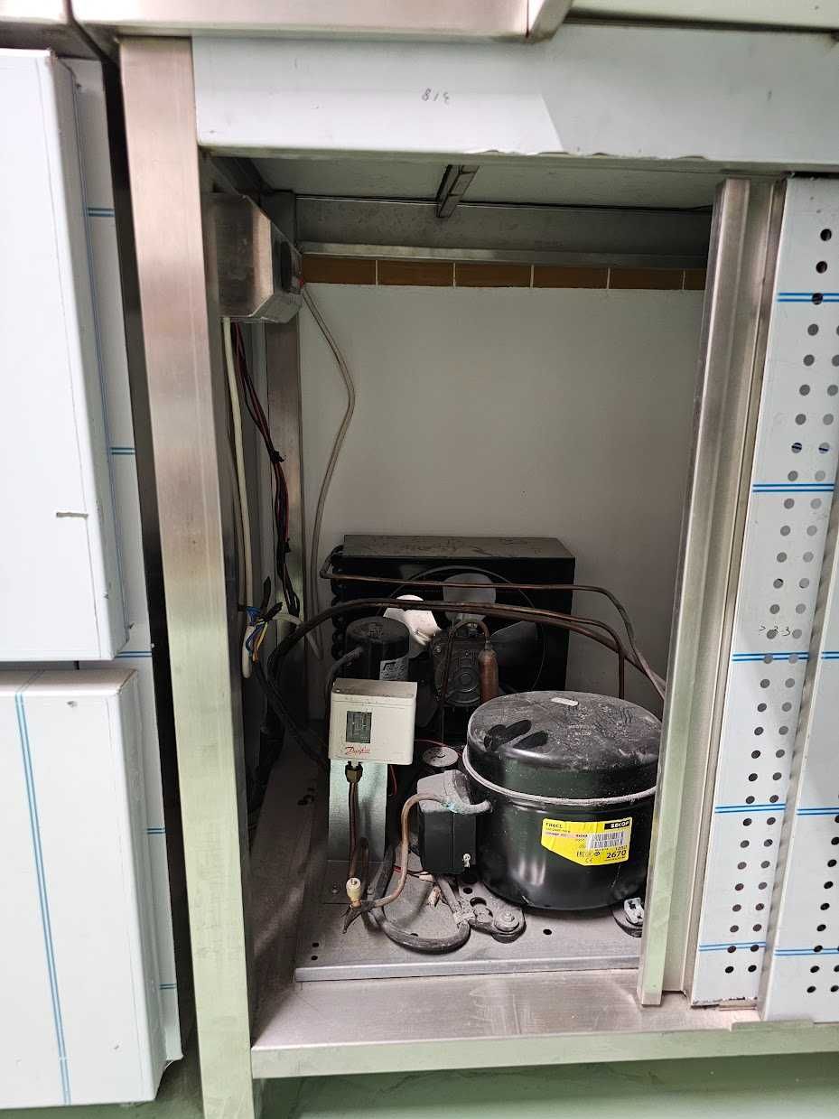 Bancada refrigerada estática 2+2+2G