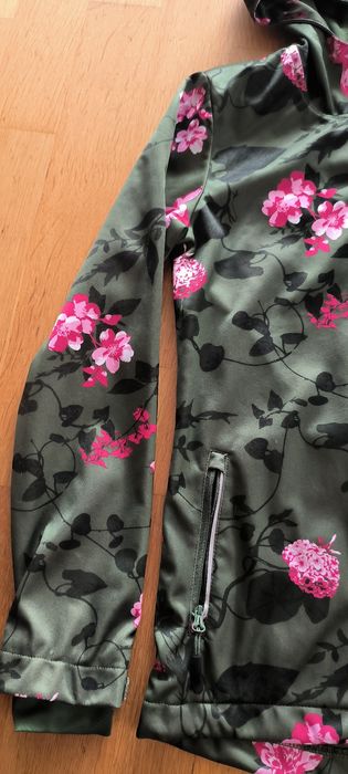 Kurtka jesienna wiatrówka rozm. 134-140