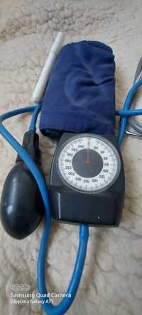 Ciśnieniomierz i stetoskop